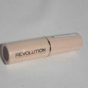 NEW Revolution Fast Base Stick Foundation F18 0.21oz‎